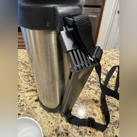 Bass Pro Shop Thermos - Picture 2 of 6